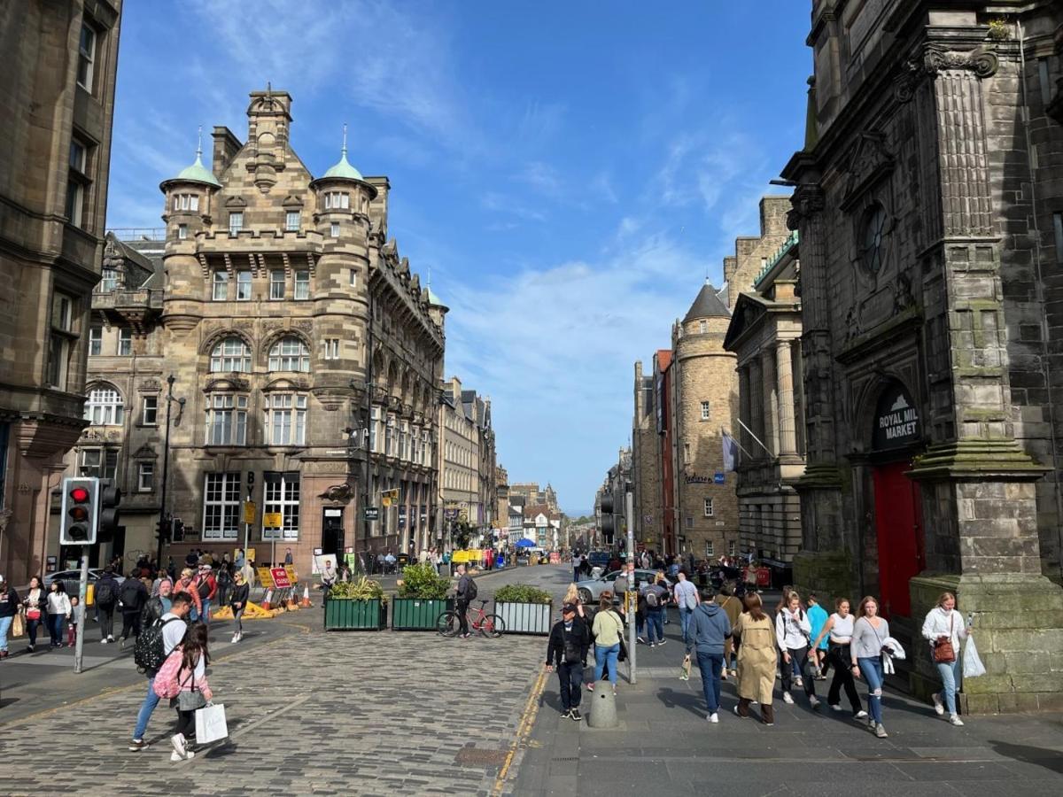 8 Royal Mile Mansions